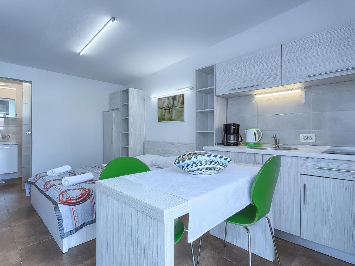 Apartment Nika-9 By Interhome Умаг Екстериор снимка