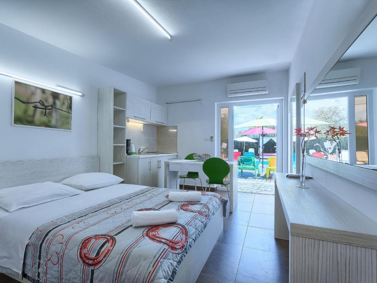 Apartment Nika-9 By Interhome Умаг Екстериор снимка