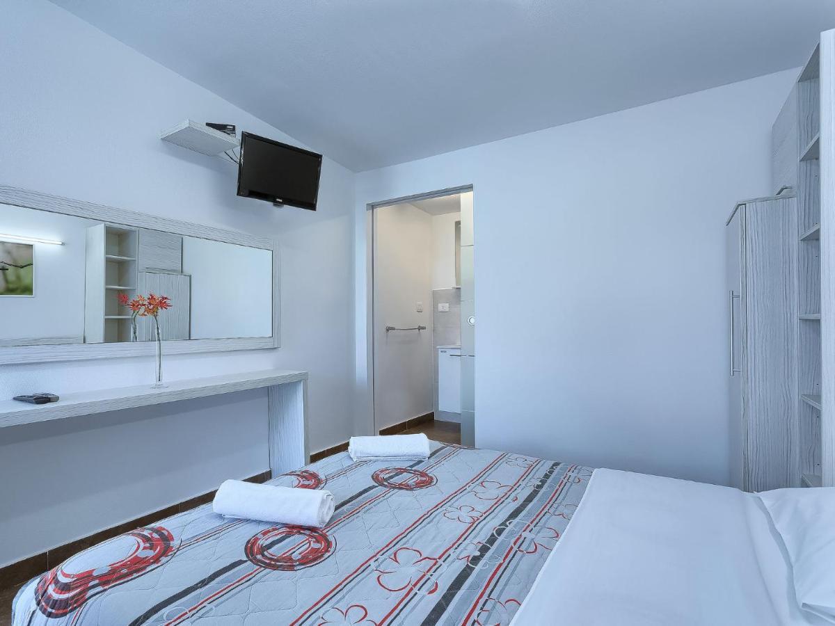 Apartment Nika-9 By Interhome Умаг Екстериор снимка